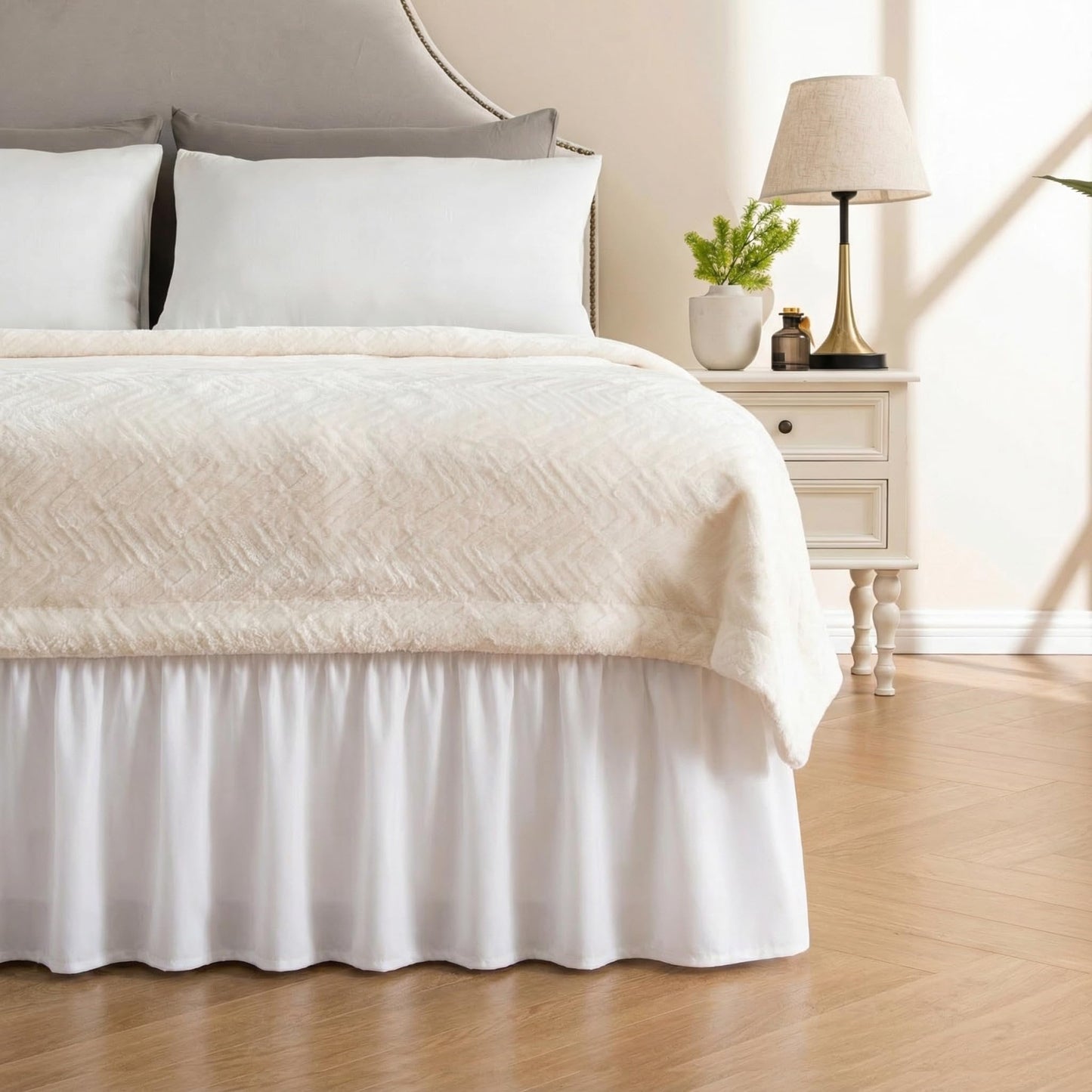 Ruffled Elastic Bed Skirt – Tidy, Clean & Sophisticated