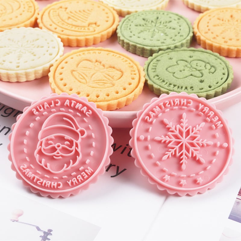 Festive Christmas Cookie Cutter Set🥧